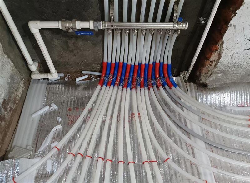 水暖工，電工，木工，瓦工，刮大白，刷乳膠漆透下水砸墻鉆眼